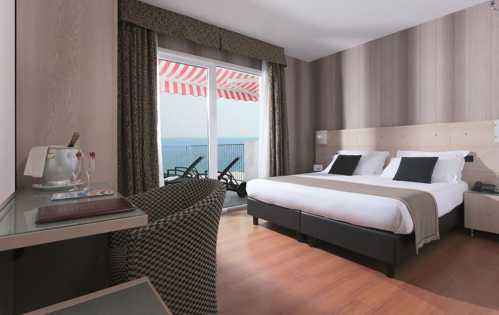 Victoria Frontemare Beach & Spa Hotel Jesolo Exteriér fotografie