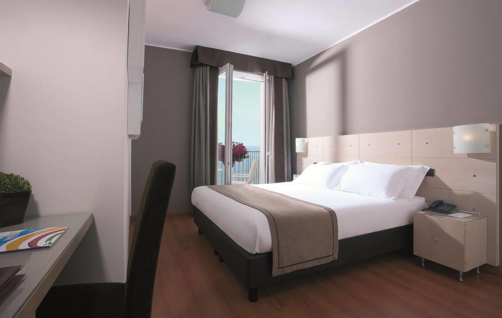 Victoria Frontemare Beach & Spa Hotel Jesolo Exteriér fotografie