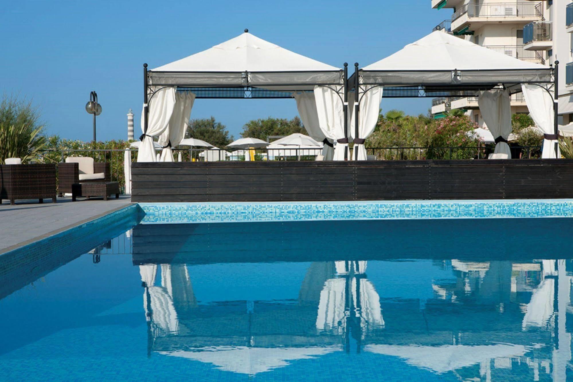 Victoria Frontemare Beach & Spa Hotel Jesolo Exteriér fotografie