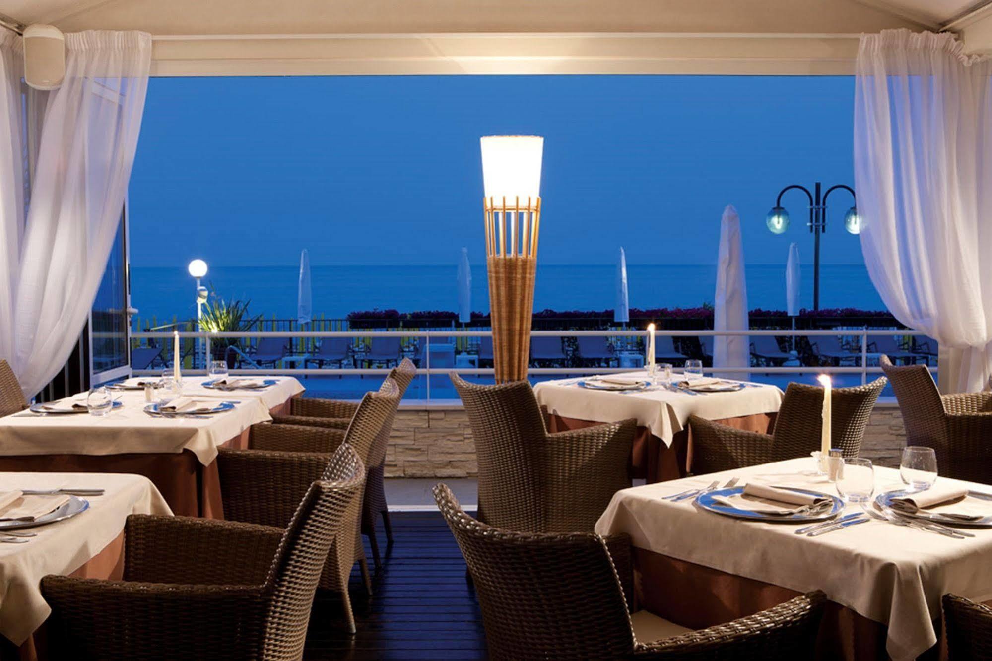 Victoria Frontemare Beach & Spa Hotel Jesolo Exteriér fotografie